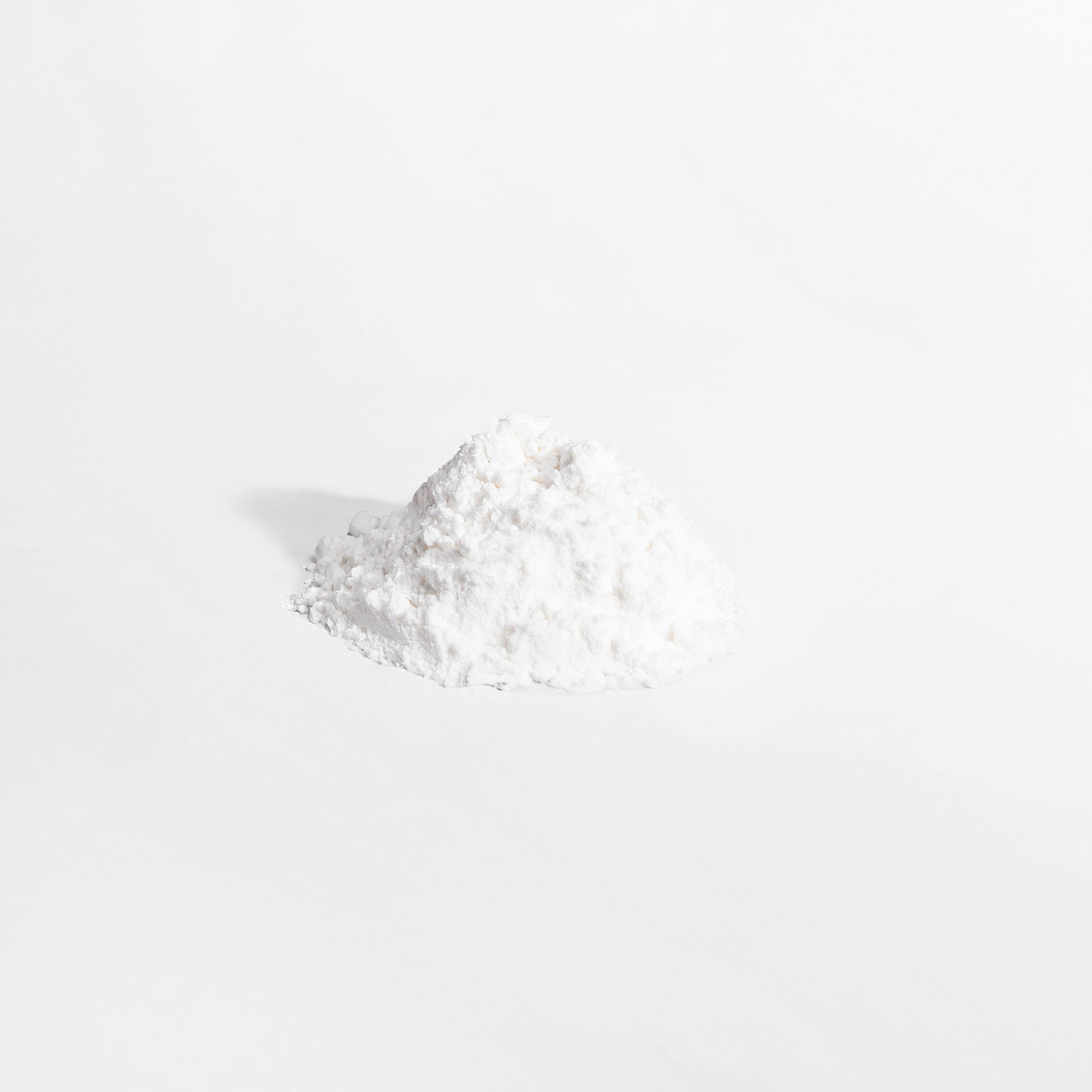Fuelchemy L-Glutamine powder for muscle recovery in a fine white texture